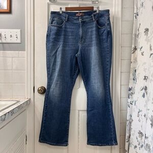 Judy Blue Classic Mid Rise Blue Boot Cut Jeans